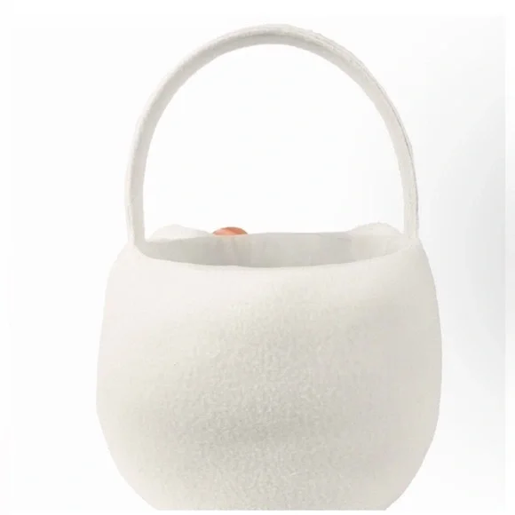 Hello Kitty Easter Basket - Picture 2 of 4